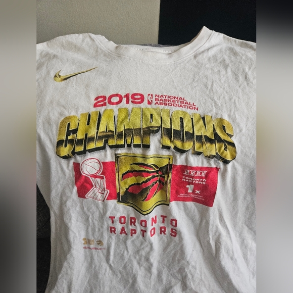 Nike Toronto Raptors 2019 Champions Brand New T Shirt Size Large. Womens. 20ptp - Picture 2 of 5